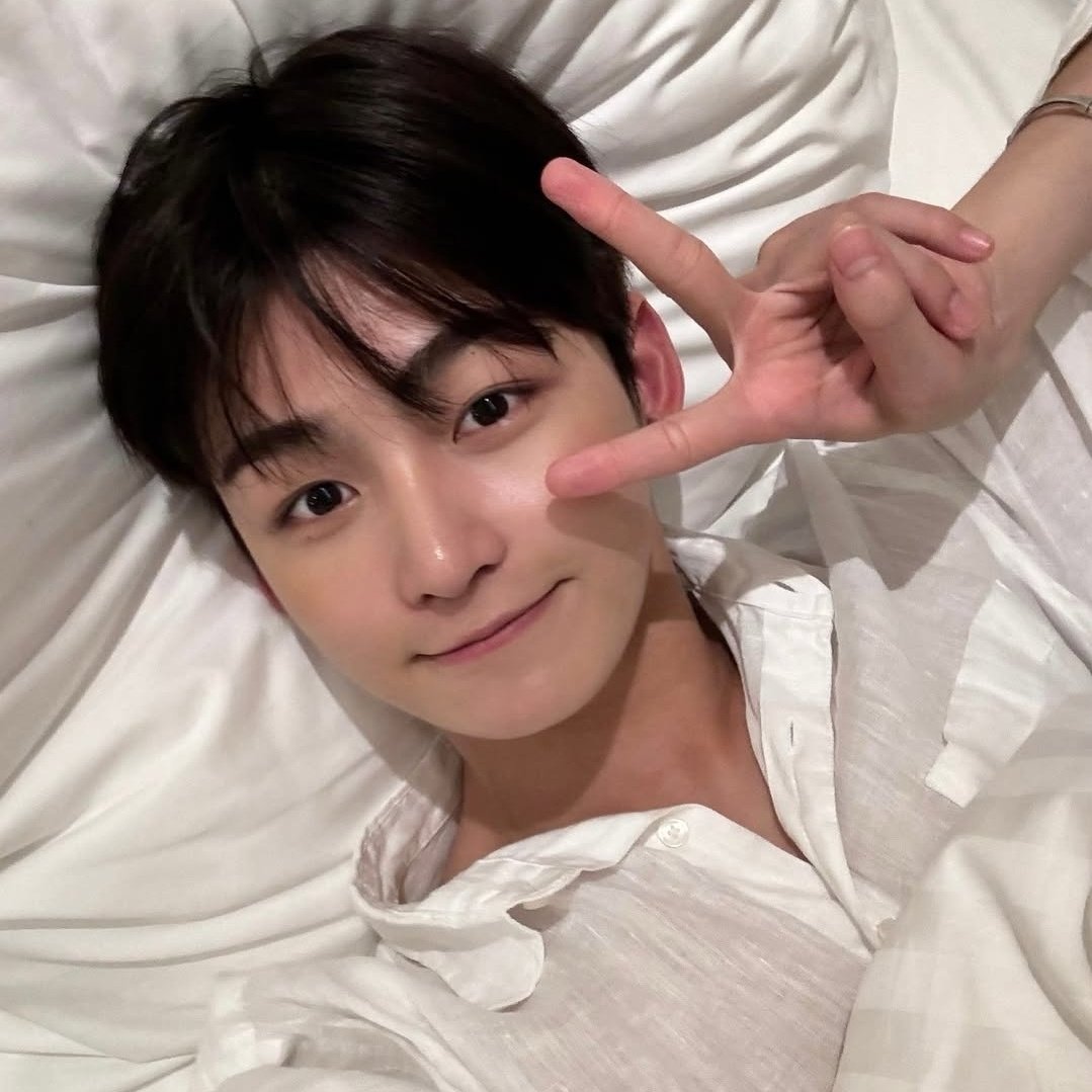 콘챱 tweet media