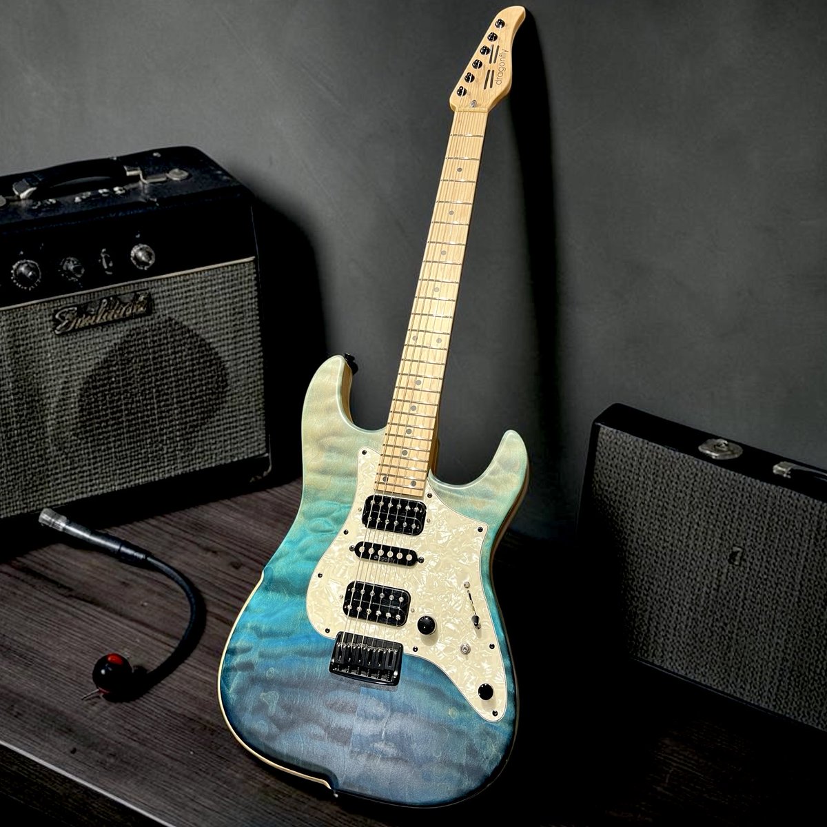 shibuyakey's tweet image. テンションバランスの扱いやすさと、幅広いプレイヤーに適応する666mmを採用したSOTTILE

dragonfly  STL CUSTOM 666 Quilted Maple/Ash
🔗 musicland.co.jp/fs/musiclandke…

#dragonflyguitars 
#dragonfly 
#guitar 
#ギター