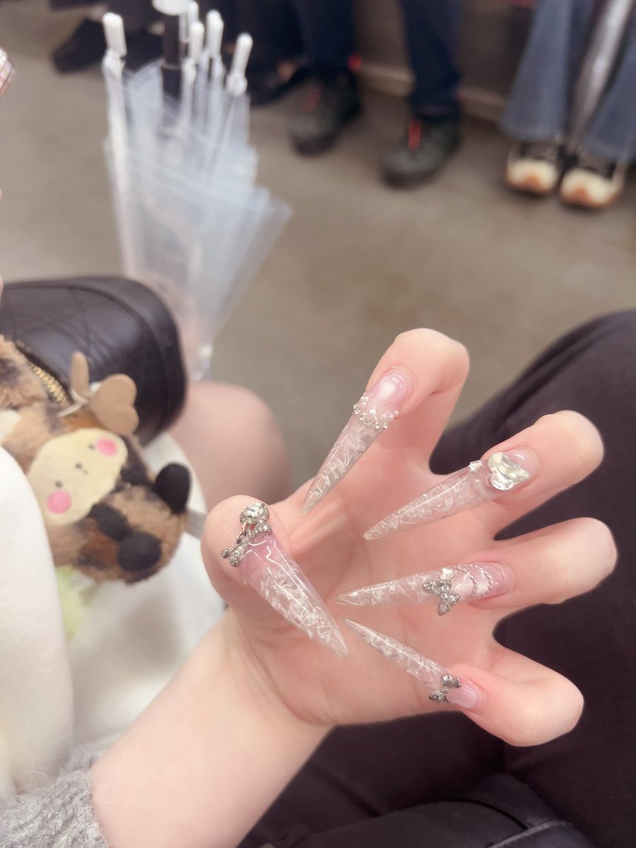 別に神 tweet media