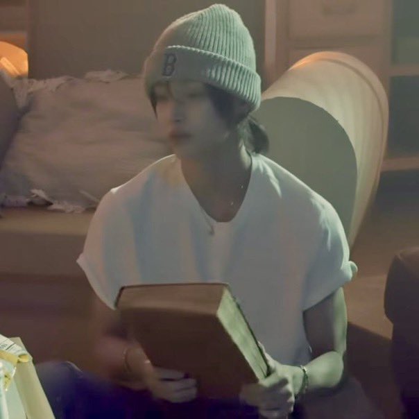 รุ่นนี้งอแงเพราะแม่จ๋าปลุกแต่เช้าพาแต่งตัวทำผม👧🏻 มาส่งเรียนซัมเมอร์🏫✍🏻 หนูเนี๊ยวม่ายโอเค