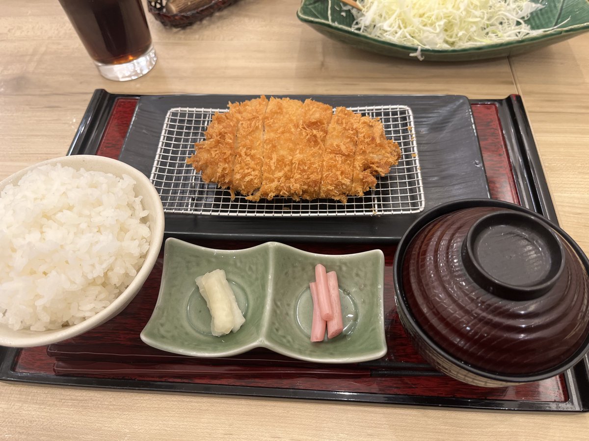 𝑡𝑎𝑘𝑒 tweet media