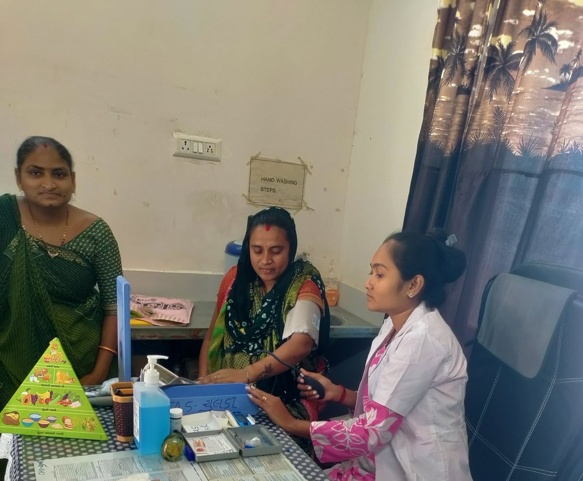 બુધવારના રોજ AAM-ચુલડી ગામમાં મમતાદિવસ ઉજવણી.....
👉🏻સ્વસ્થ માતા -સ્વસ્થ બાળક.. 
👉🏻તમામ સગર્ભાબહેનો અને પાંચ વર્ષ સુધીના બાળકોને જરૂરી તપાસ અને રસીકરણ.
👉🏻 મમતા કાર્ડ માંથી માતા આરોગ્ય અને બાળ આરોગ્ય વિષે સમજુતી આપી
👉ગૌરવી દિવસ ઉજવણી...