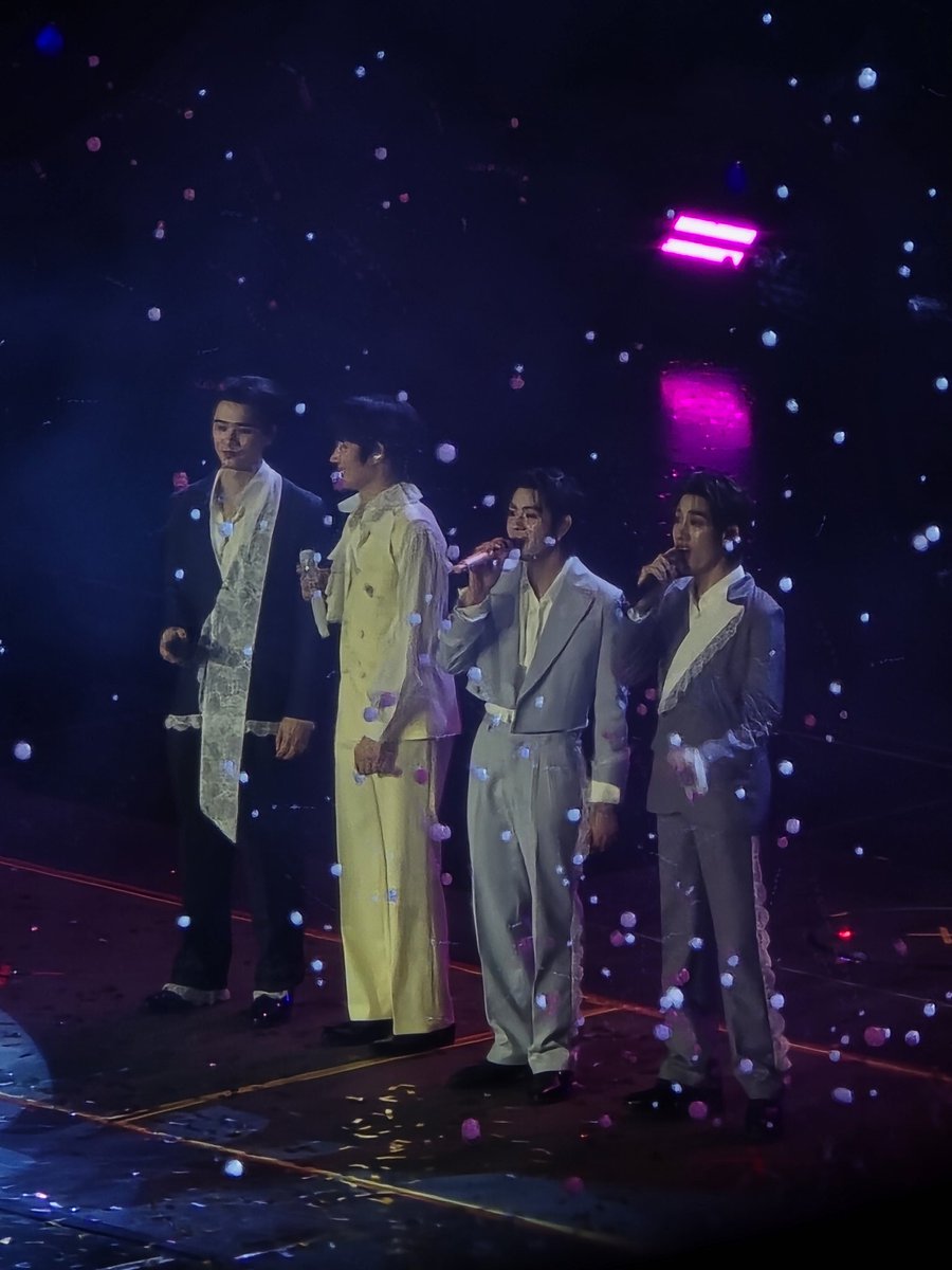manfa65249588's tweet photo. ใกล้ถึงคอน DMD Land3แล้วนะแม่ๆ ถ้าใครยังไม่รู้จะเช่าโทรศัพท์ร้านไหน หนูแนะนำร้านนี้เลยยย พี่ที่ให้เช่าน่ารักมากก บอกรายละเอียดดีทุกอย่างงง 
#febcamerareview https://t.co/j7LyYm5it1