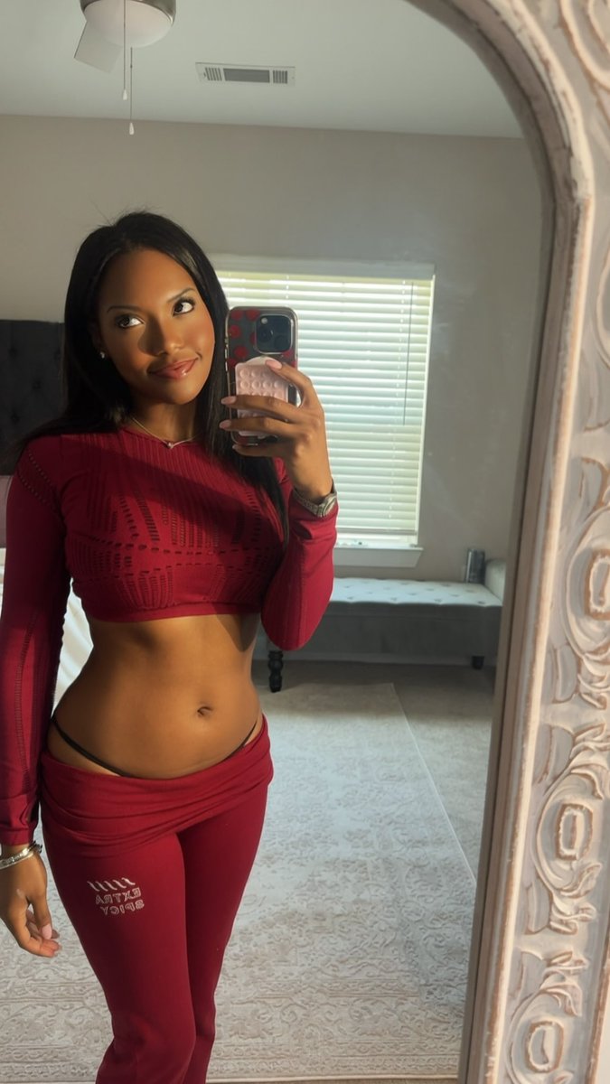 bowdownforbri's tweet photo. this is not a fetish for you anymore. you are a lifetime simp for me. worship my perfection like an addict and be my piggy https://t.co/mIN5ZyuMnJ