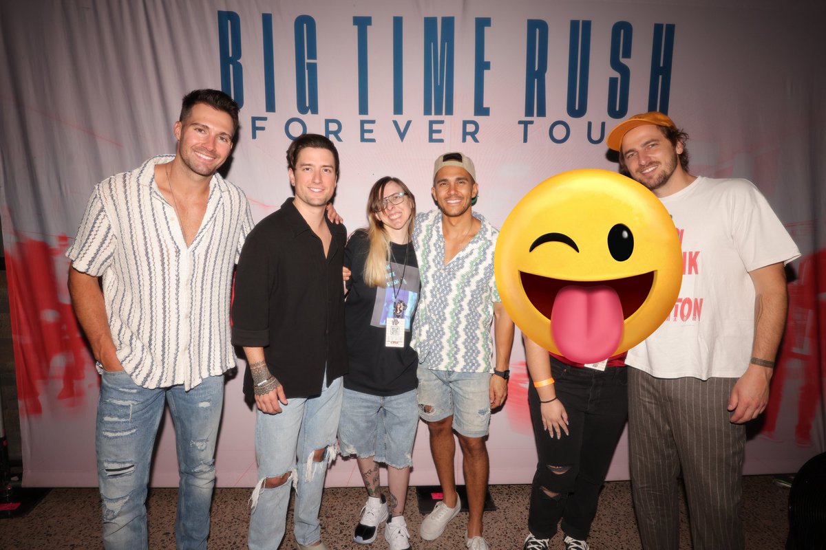 zanessa12's tweet photo. Happy .@bigtimerush day #bigtimerushday Happy Big Time Rush day!!
Thank you to Btr for unforgettable tour, heartfelt music that hits my soul every time, and the sweetest m&g🥹 You guys make fans feel so seen and loved. grateful for the memories and the magic you bring!! https://t.co/69o6DccnLF