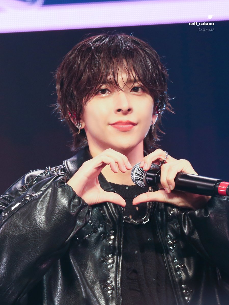 ๐๐๐๐ซ๐ฅ๐๐ญ tweet media