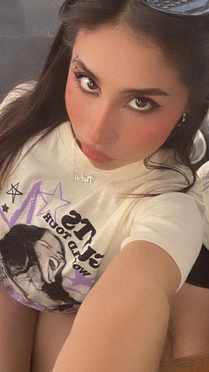 deby 데비✨ tweet media