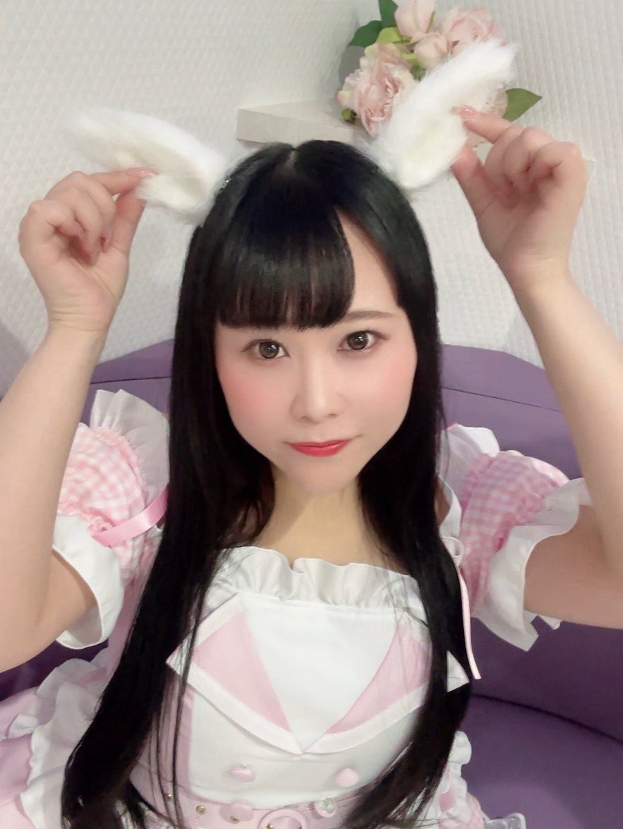 paddock_fua's tweet photo. どうも！！改めまして……

競馬コンカフェ🐴🎀
「Paddock Parlor」
オープニングメンバーのふあです。

かわいいものすき！たべるのだいすきです！！

たしなむ程度ですが競馬も🐎
詳しい方色々教えてください🙂‍↕️

よろしくお願いします ᵔ.  ̫.ᵔ🎶 https://t.co/sx6snswM9m