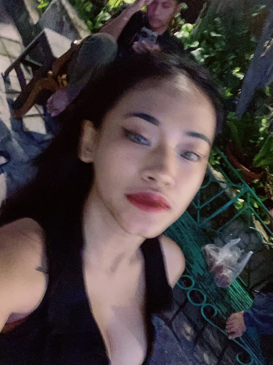 strowberrykek tweet media