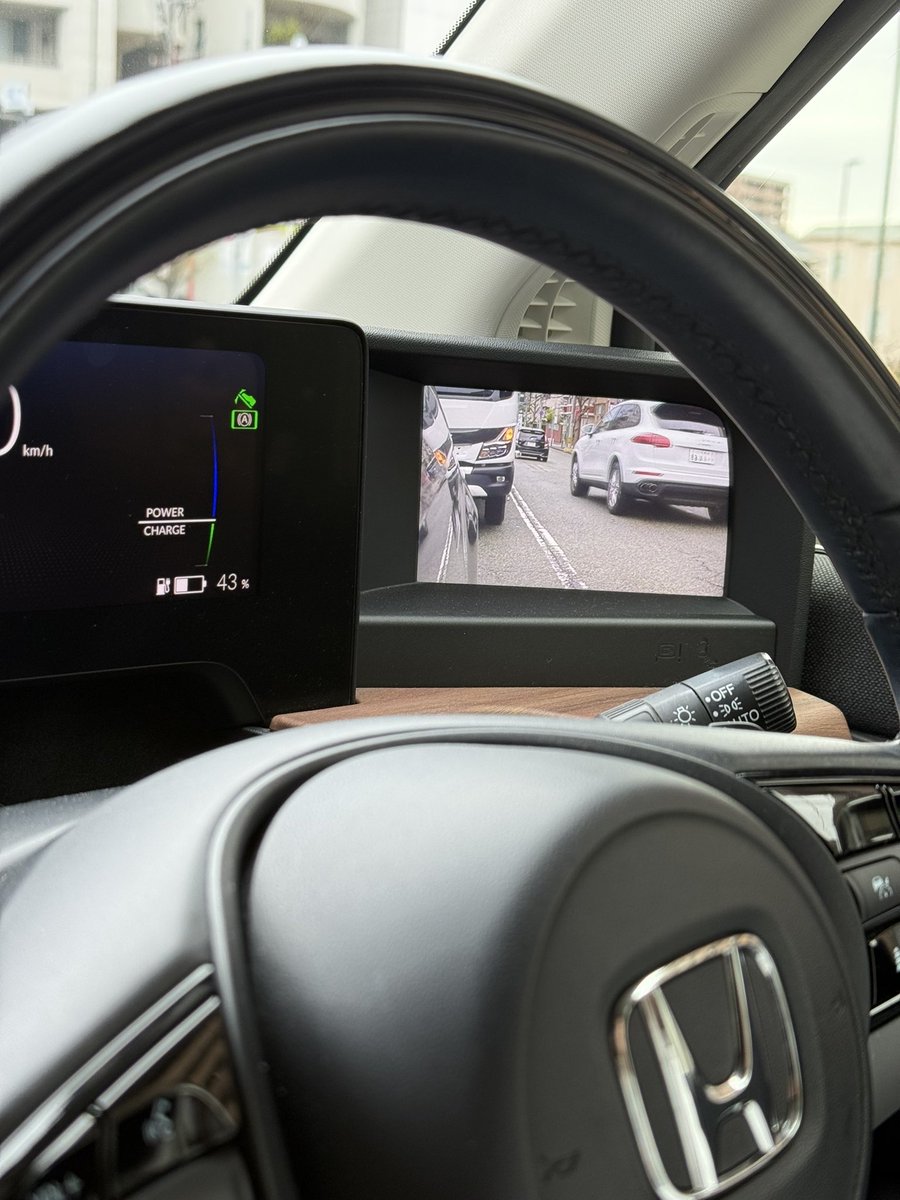 TakeTV100 tweet media