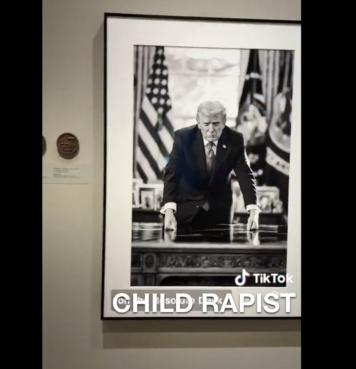 MAGA deserves everything they voted for 🍿 tweet media