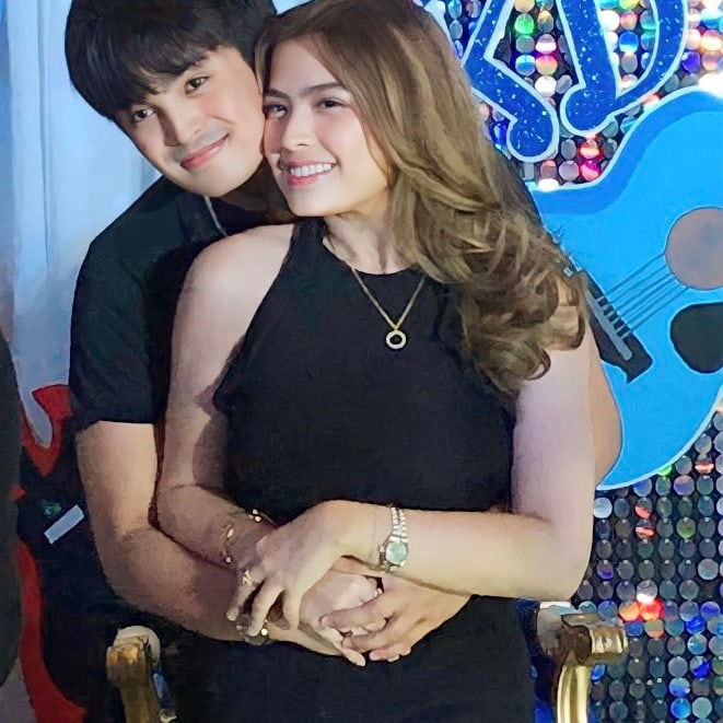 nikkay15 tweet media