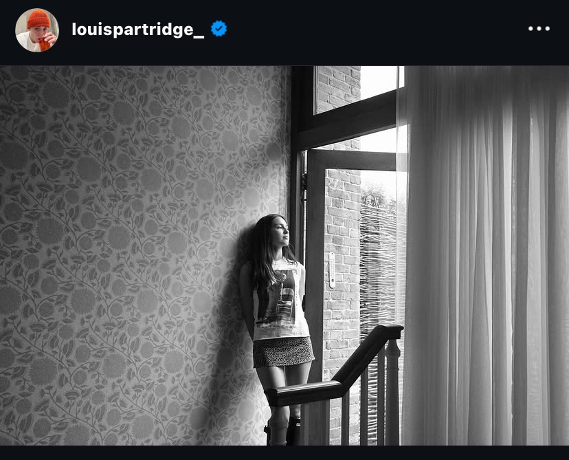 phany ˙⟡ girl so in love tweet media