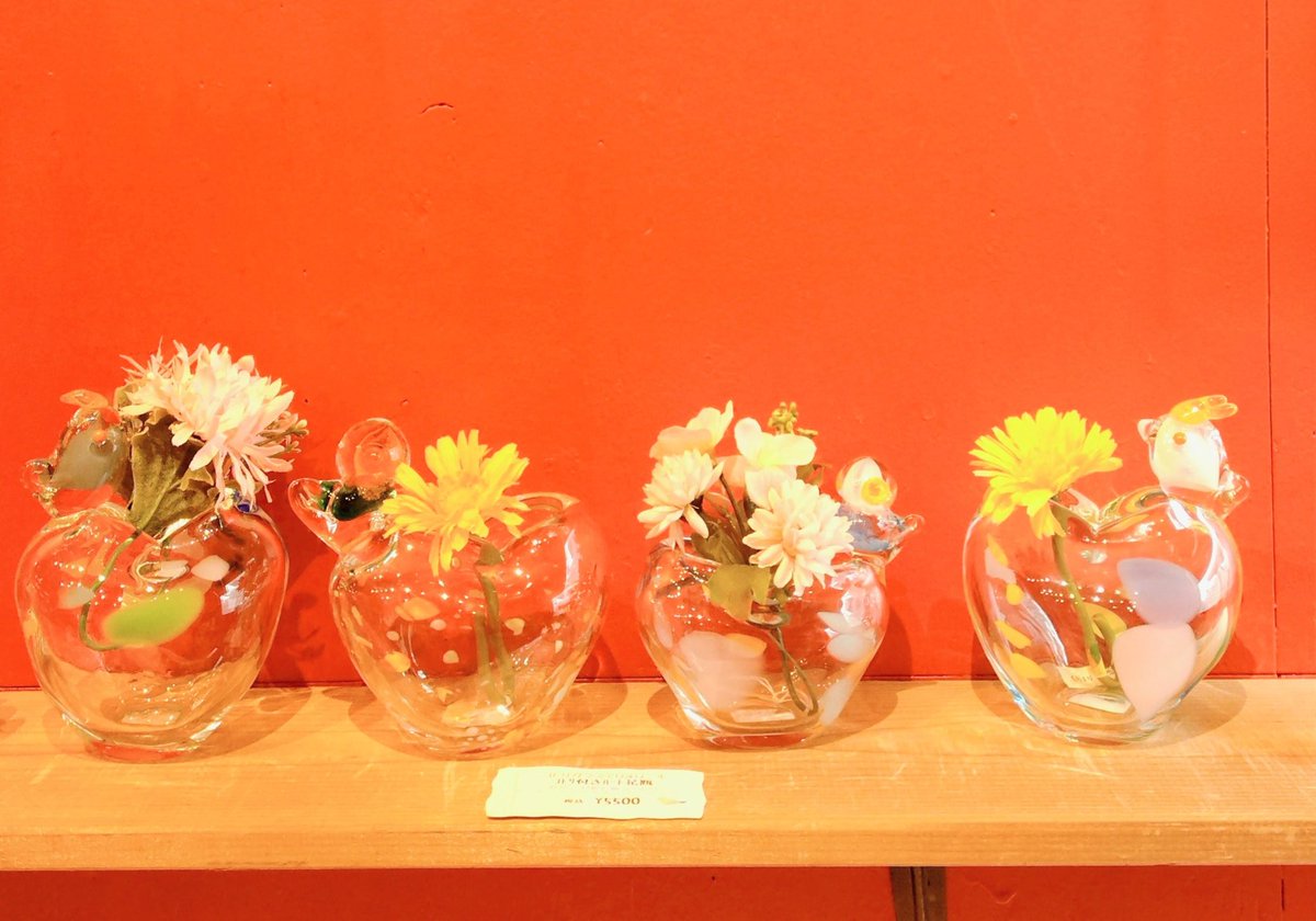 HOW HOUSE tweet media