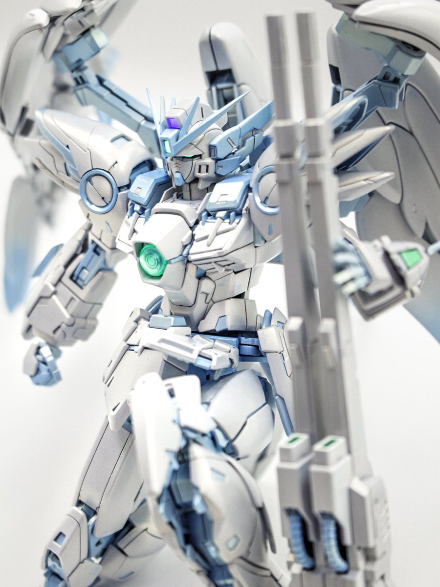 こもい tweet media