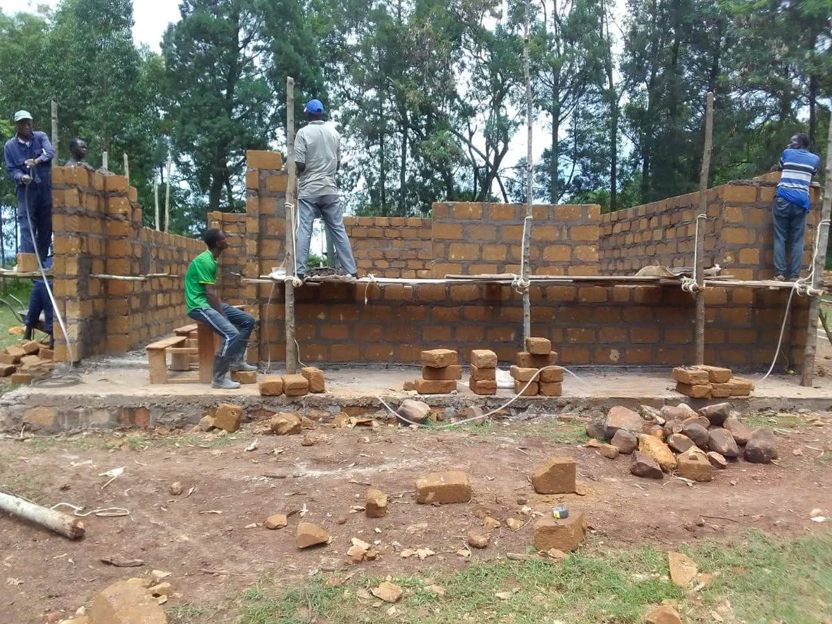 Nyambare Primary, Kodera North Location, West Kasipul Ward.
Our ECDE classrooms at Nyambare primary are coming up well. Soon we'll be done and our young learners will study in a conducive environment.
#RADAR #vickinsbondo #kasipul #homabaycounty #tutamtukokadi