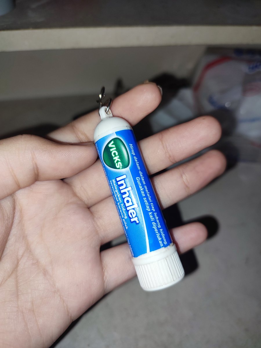 psychfighterr's tweet photo. @tanyakanrl pernah coba pake yg matcha tp menurutku ga ada matcha nya samsek😭 aku biasanya kalau idung mampet parah pake ficks inhaler kak
https://t.co/Wo5agN8vLI https://t.co/LqhfFqgm78