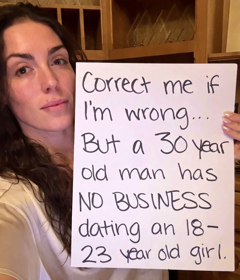 Daisy 🎀 tweet media