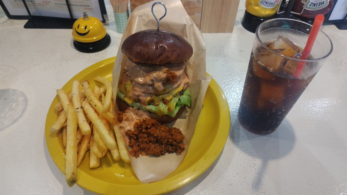 黒髪乙女論争 a.k.a.ラムダ tweet media