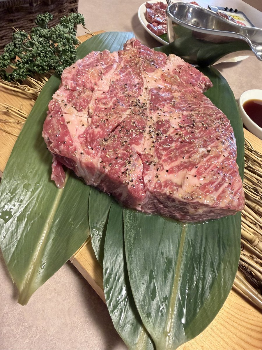 神信ミチル tweet media