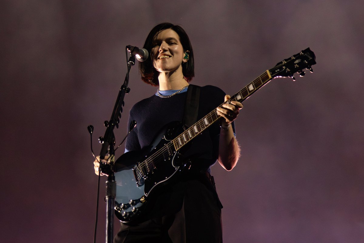 FILTERMexico's tweet photo. The xx en su regreso a los escenarios después de 8 años de espera, con su primera fecha de tres en el Pepsi Center de la CDMX. ⭐️⭐️⭐️⭐️⭐️

📸: Laura Villegas https://t.co/rDAwOMTaIj