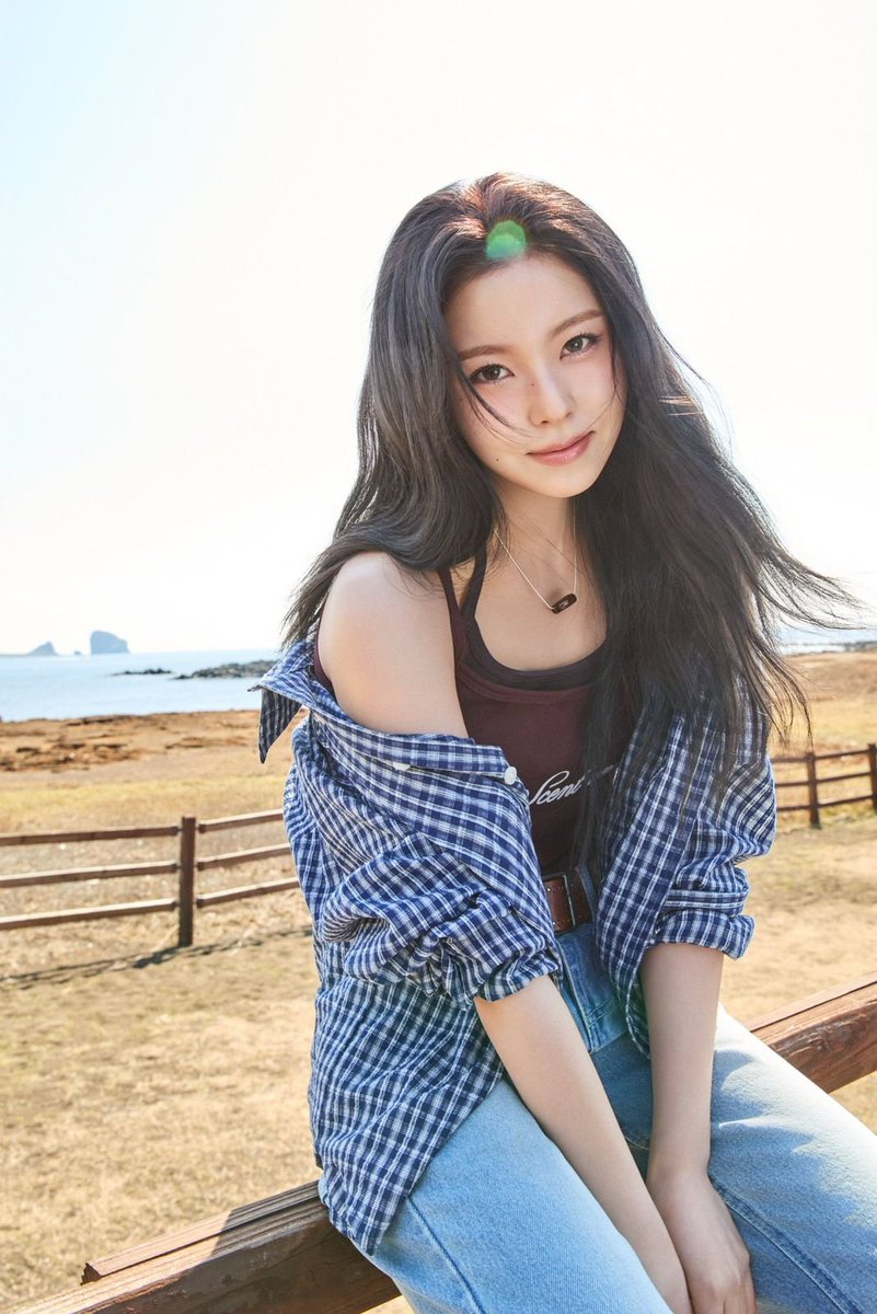 Kyujin for Beidelli's upcoming summer collection