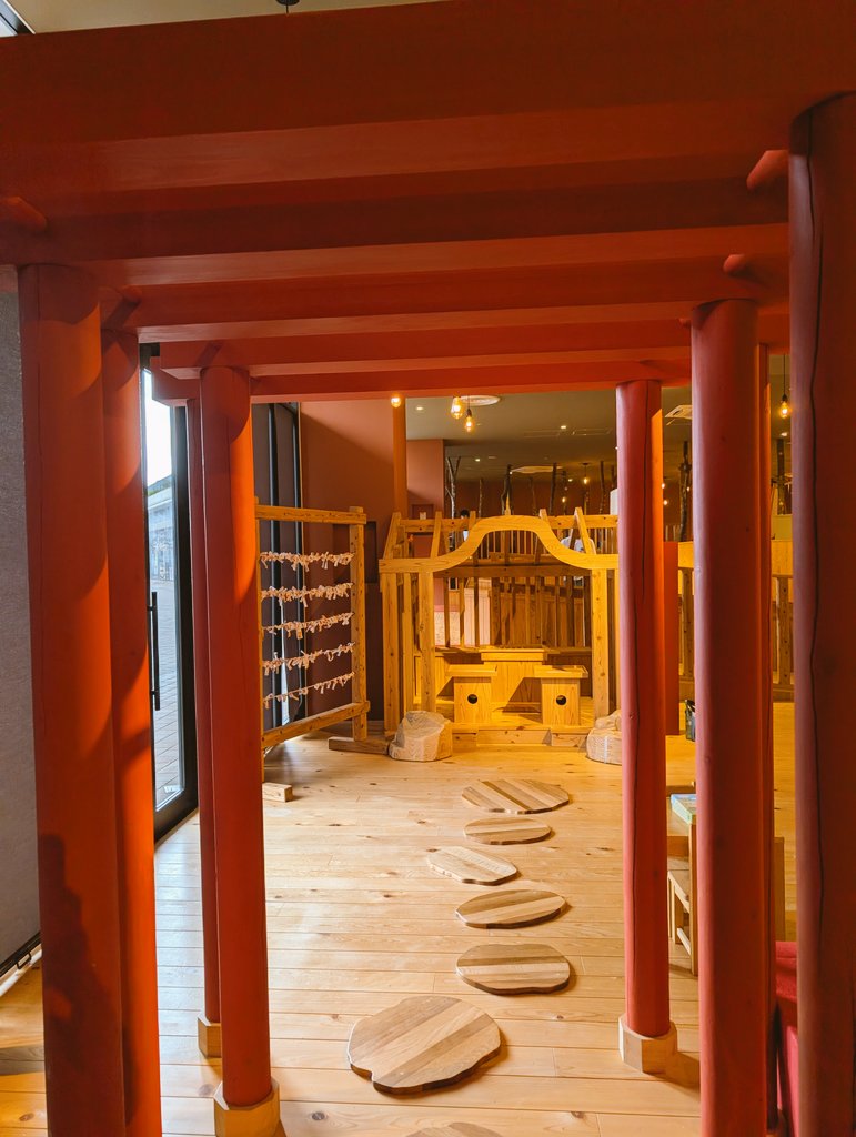 おケイ tweet media