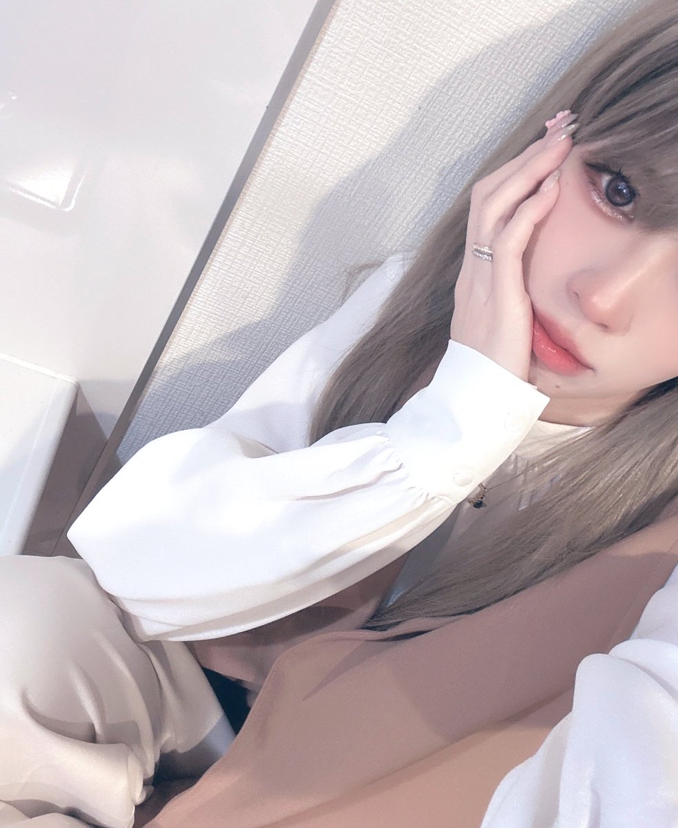 しゃるろって tweet media