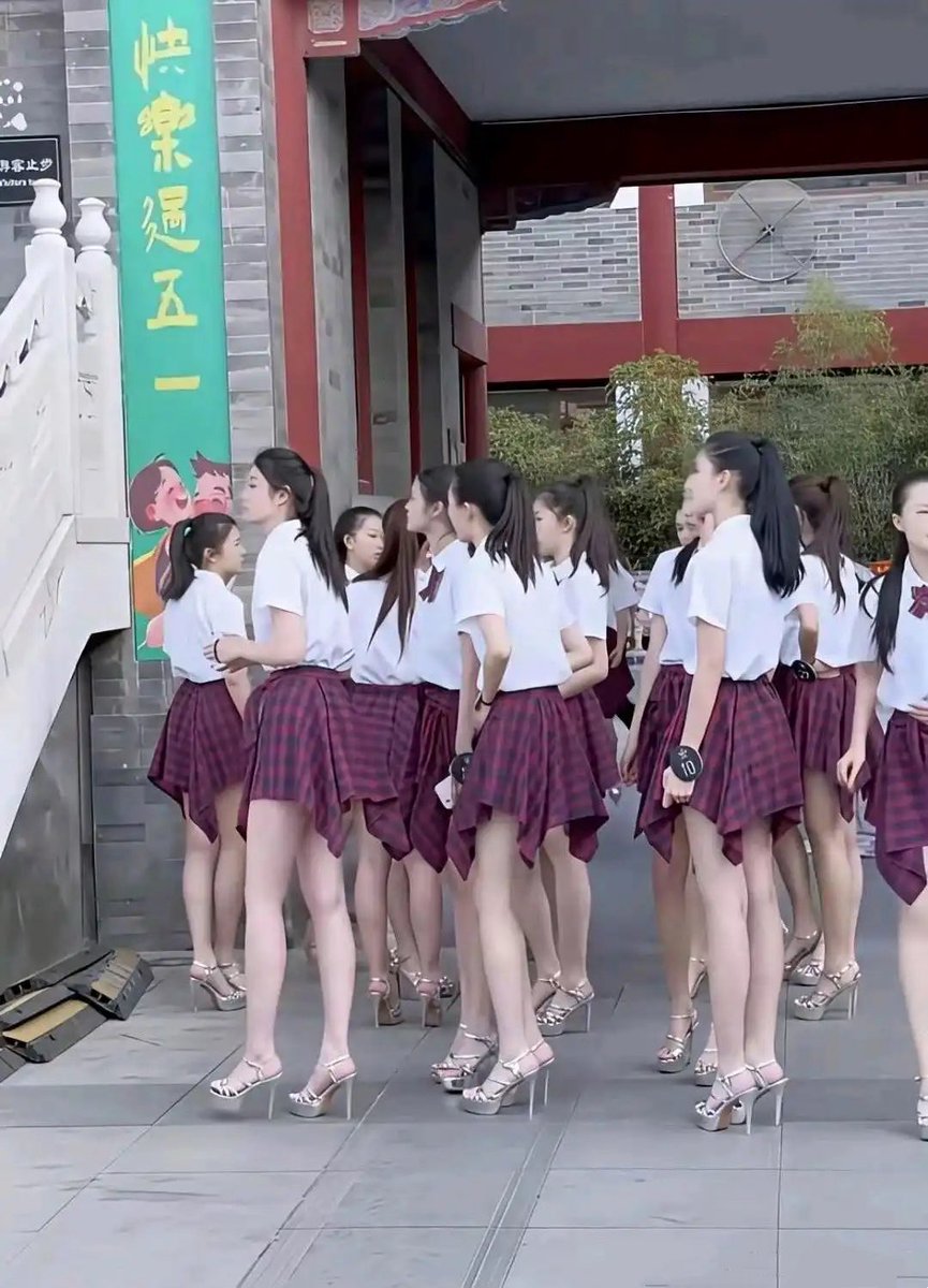 有故事的NPC tweet media