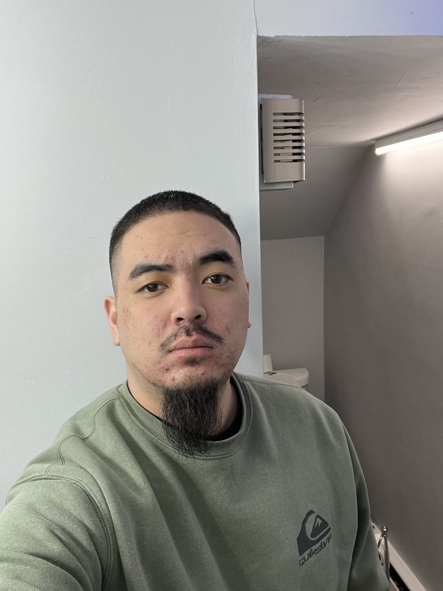 jakeEC808's tweet photo. Who wants to swap https://t.co/Bow0mZuees