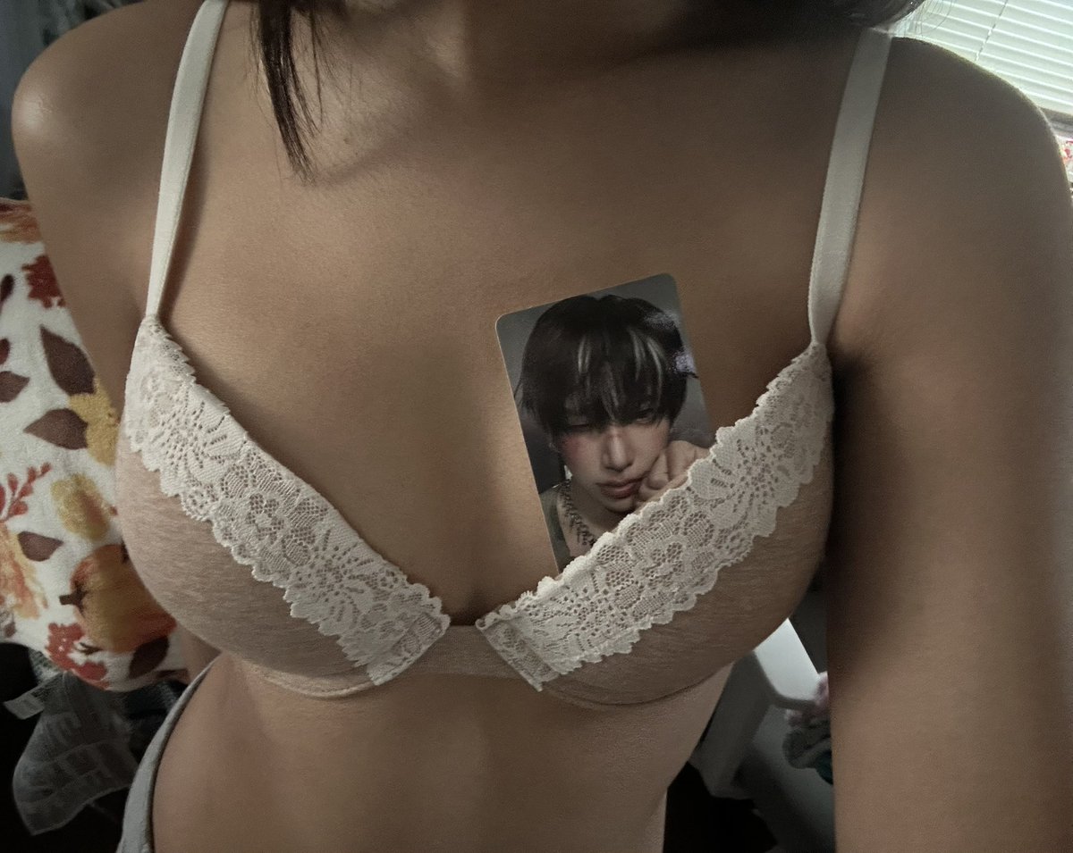 vei 𐦍 on fire tweet media