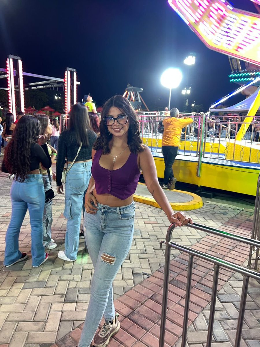 𝓢𝓬𝓪𝓻𝓵𝓮𝓽 𝓥𝓮𝓷𝓽𝓾𝓻𝓮 ♥ tweet media