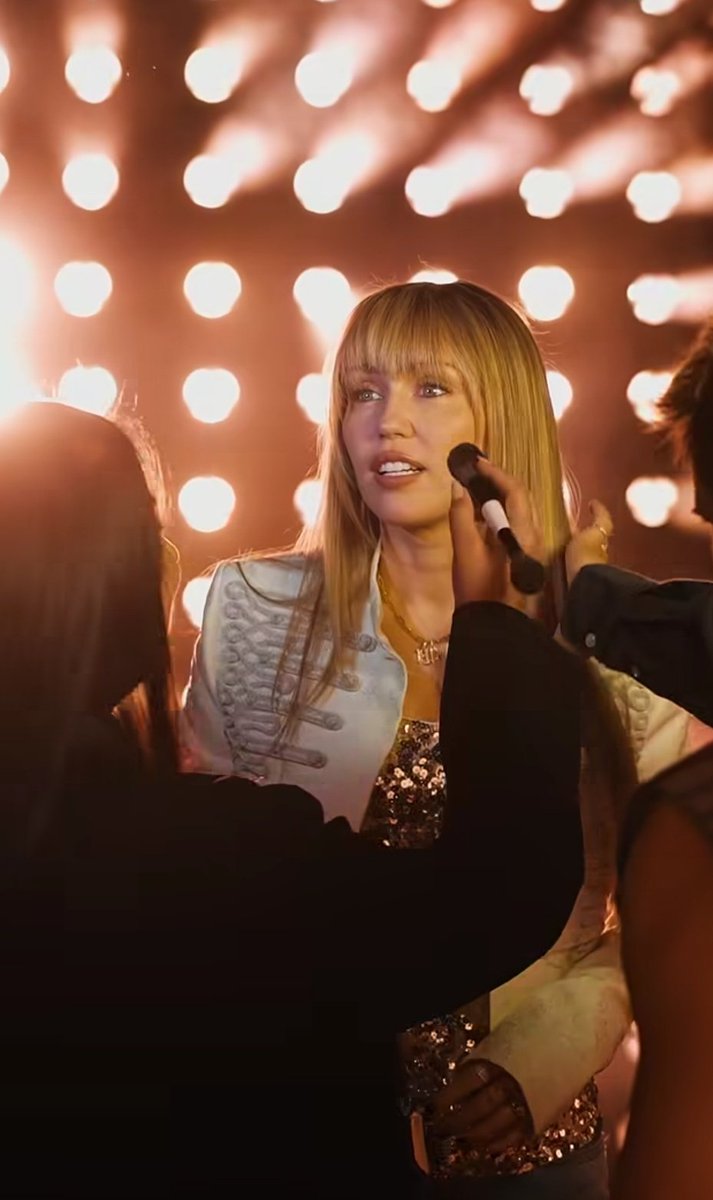 New backstage footage from Hannah Montana 20th Anniversary Special