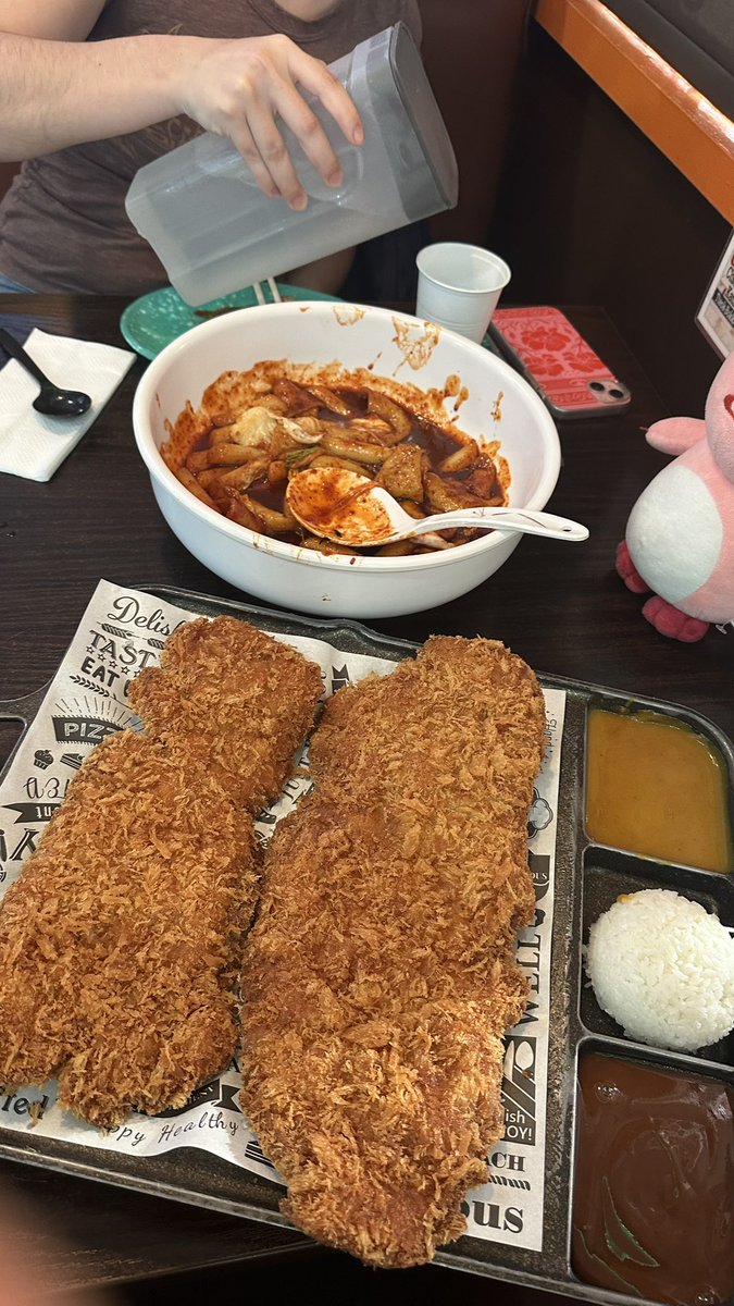 ricegenre's tweet photo. loopys head just keeps getting bigger and bigger now #loopyadventures #loopnation https://t.co/xozsZiWNOs