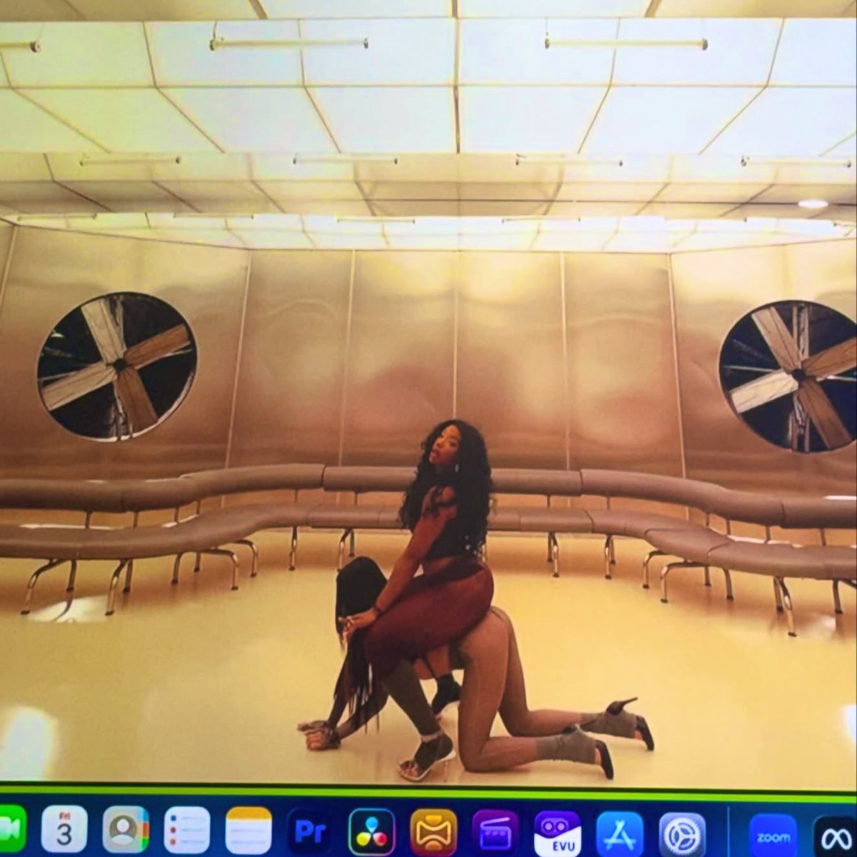 cel ☆゚.*・。 tweet media