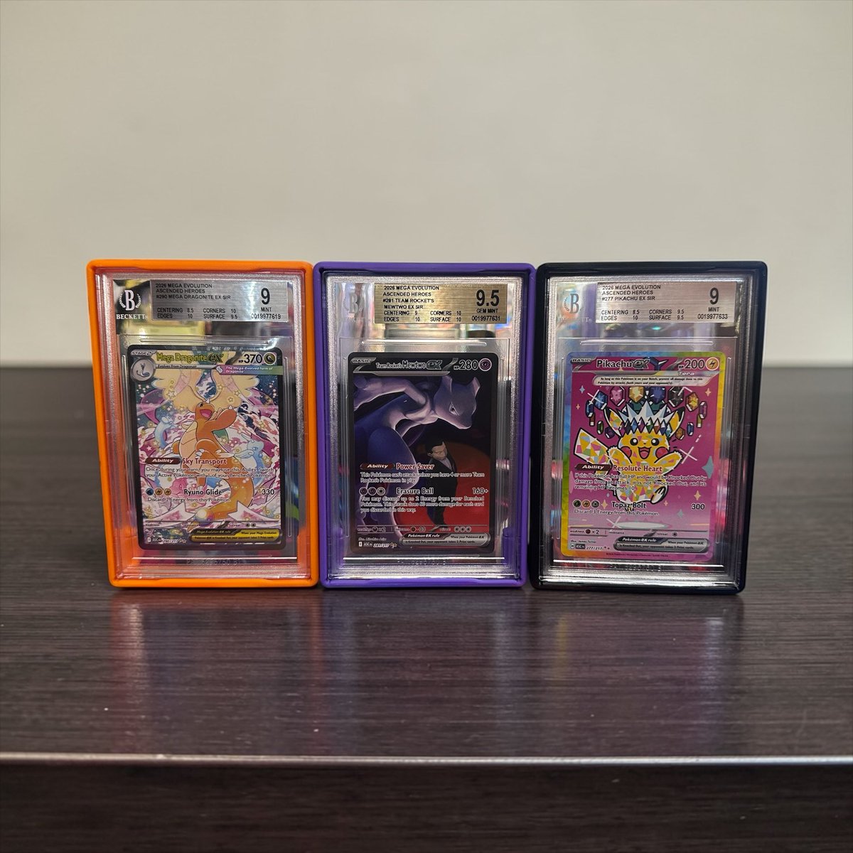 JENESISCOLLECTS's tweet photo. Selling all three as bundle or individually!!! Taking all offers!!! https://t.co/lAAs88cIlT