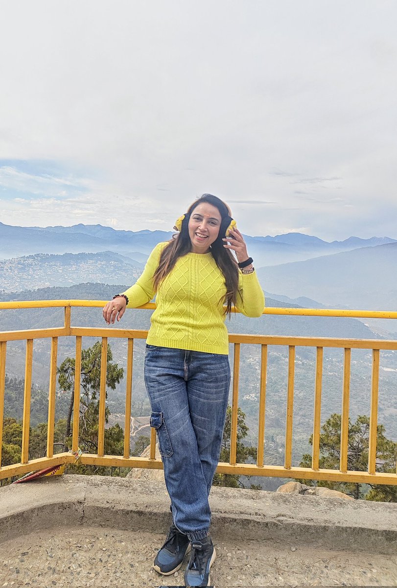 SoloWandergram's tweet image. Dawn, Devbhoomi, and Divine Grace.There is a hidden music in the Kasar morning air; you just have to be still enough to hear it
✨🙏❤️
#Kasardevi