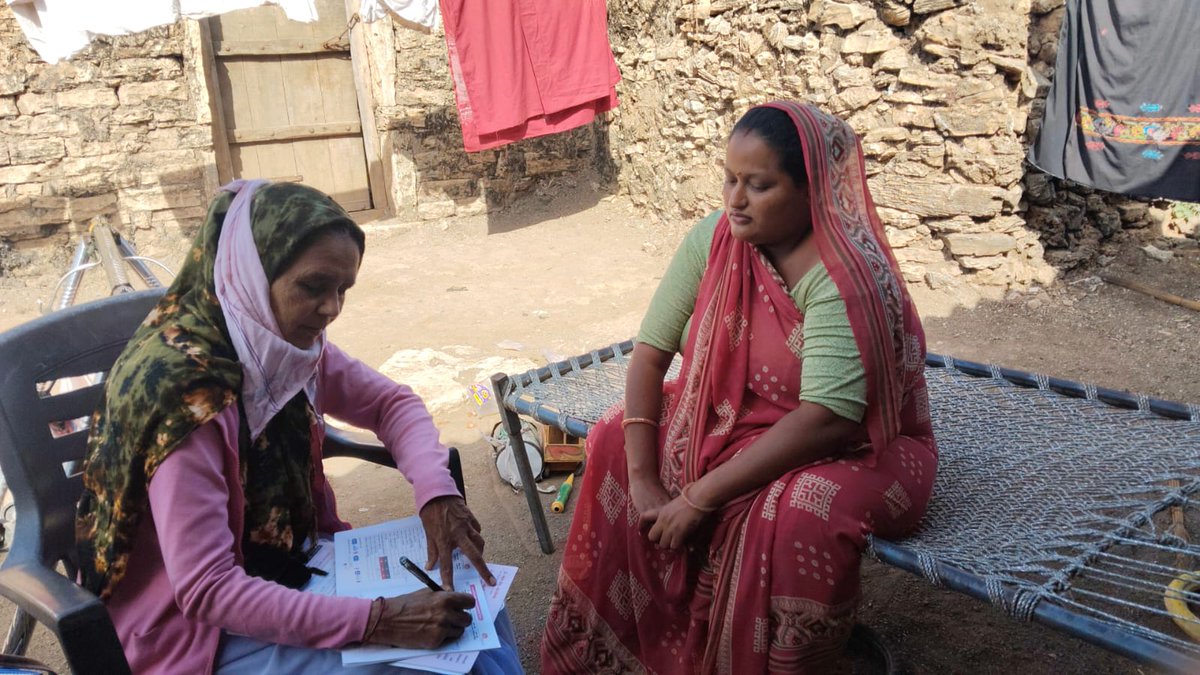 આજ રોજ આયુષ્ય‌‌‌માન આરોગ્ય મંદિર ચુલડીના સેજાના પાણકવા ગામમાં અતિ જોખમી લક્ષણો ધરાવતી સગર્ભા માતાની ગ્રુહ મુલાકાત વખતે માતાને સમયસર IFA+Calcium લેવા માટે તેમજ સિવિલ હોસ્પિટલમાં પ્રસુતિ સારવાર માટે યોગ્ય માર્ગદર્શન આપવામાં આવેલ...