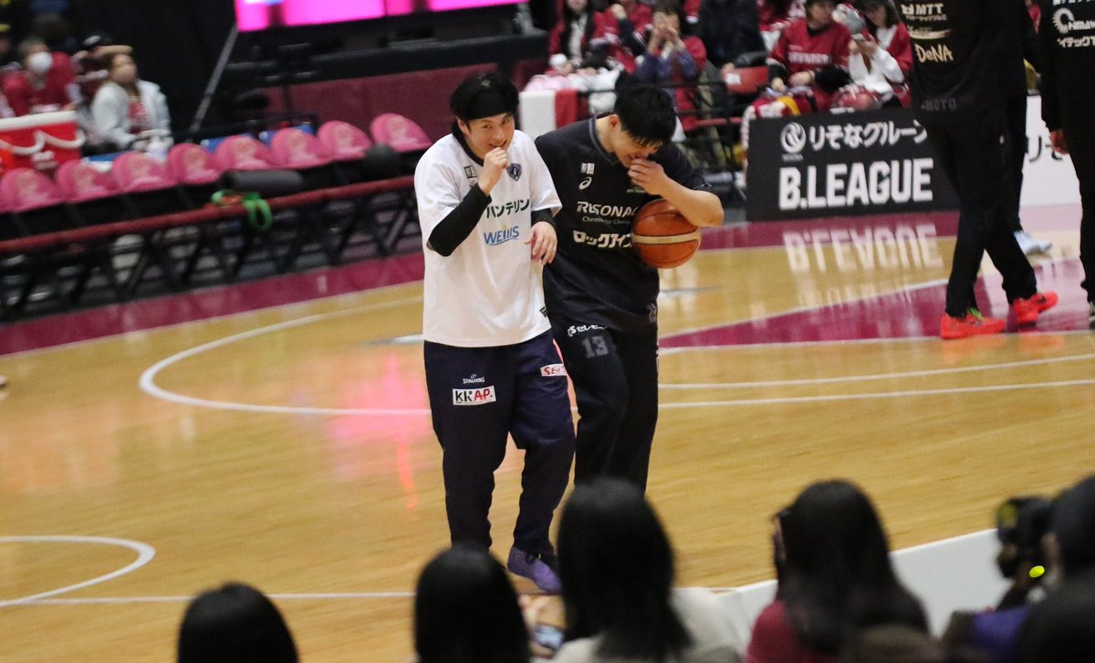 もびうす tweet media