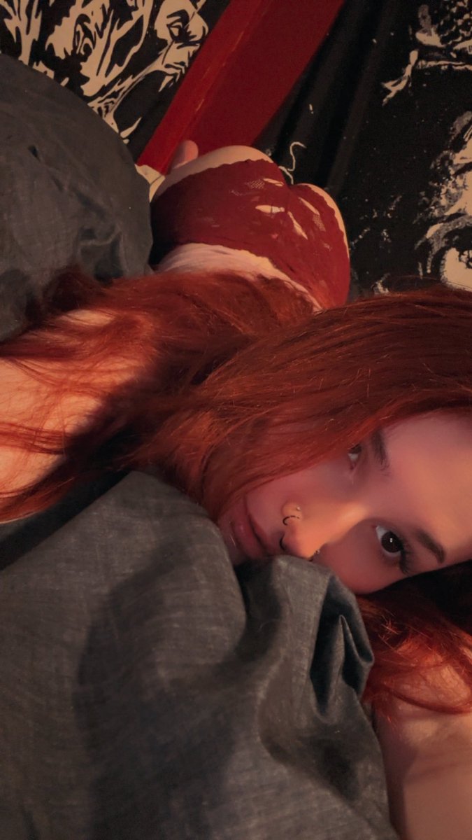 LilRedx_x's tweet photo. Up late 😴 who’s active 🫣
#nsfw #nsfwtwt #nsfwacc https://t.co/WNatg10Bdp