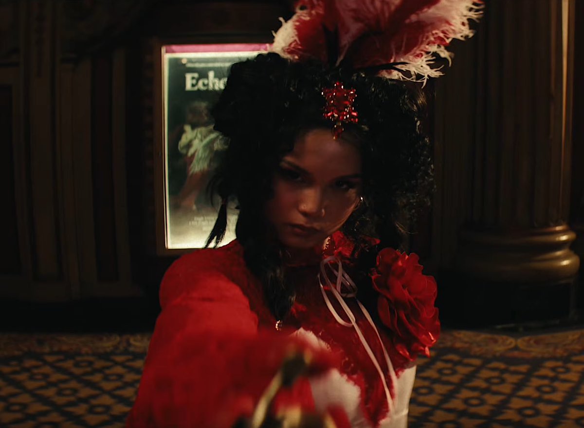 laurinha ☔︎ tweet media