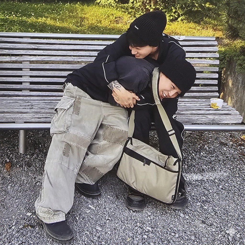 ellie 𐙚 tweet media