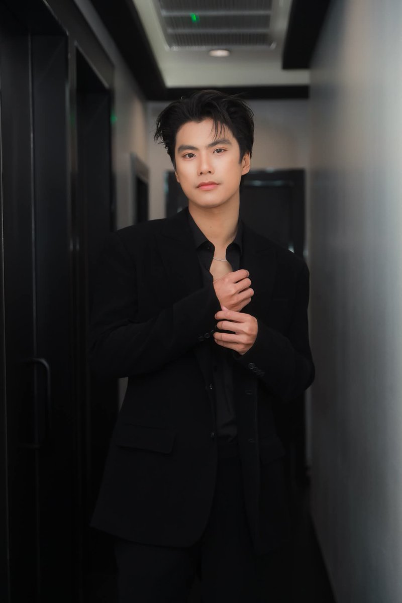 TrendsPawat's tweet photo. [04.04.2026] https://t.co/nzHQ97HI1v IG post

😍

@ohmpawatt #ohmpawat #โอมภวัต https://t.co/gNuc2JJShx