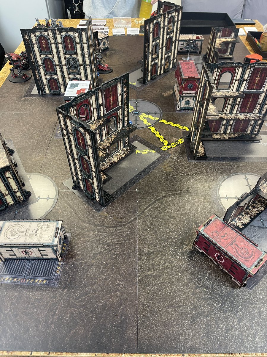 KFBウォーハンマー部 tweet media