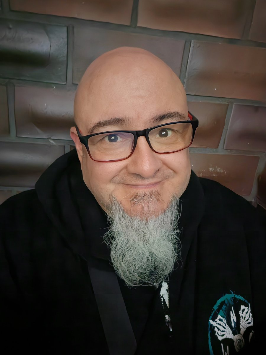 ĐȺvɨđ tweet media