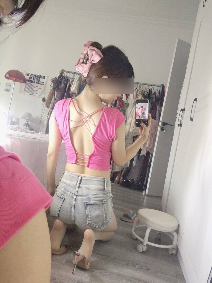 成都字母墙 tweet media