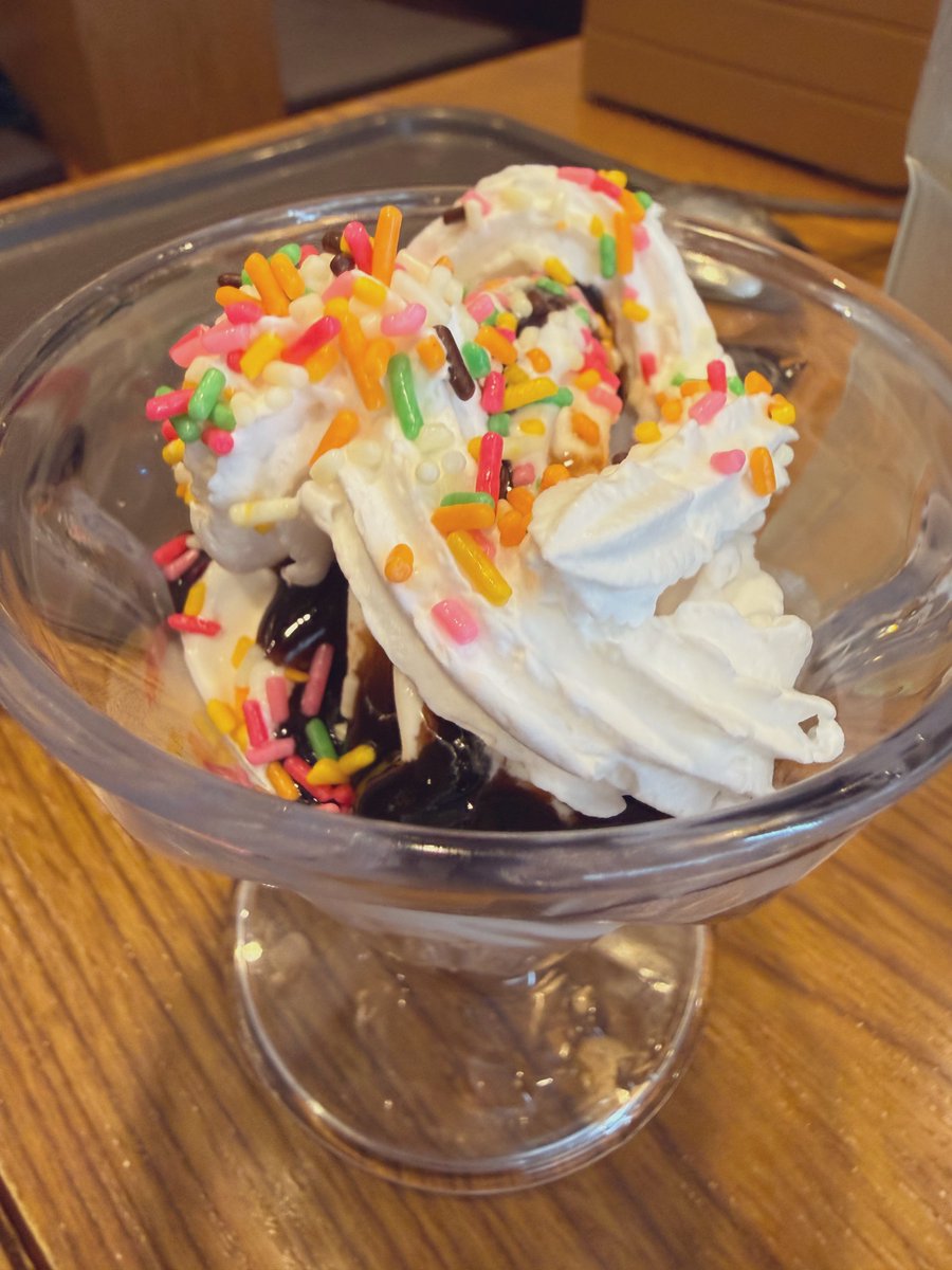 よっか tweet media