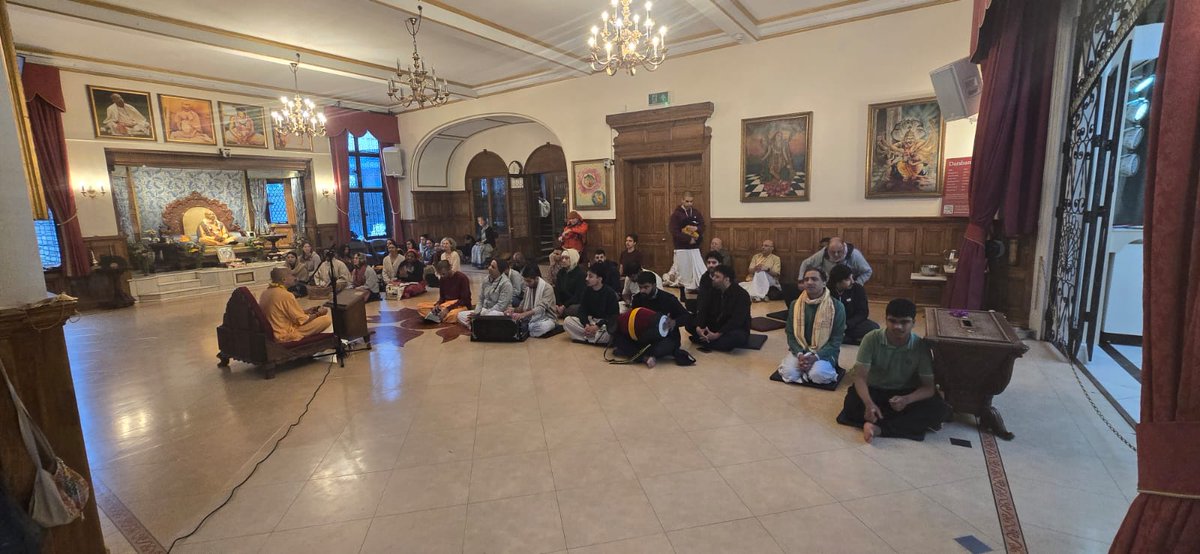 GaurangaDas's tweet image. Grateful to get an opportunity to share Srimad Bhagavatam with the devotees at ISKCON @ISKCON_Manor 

#gaurangadas #iskcon