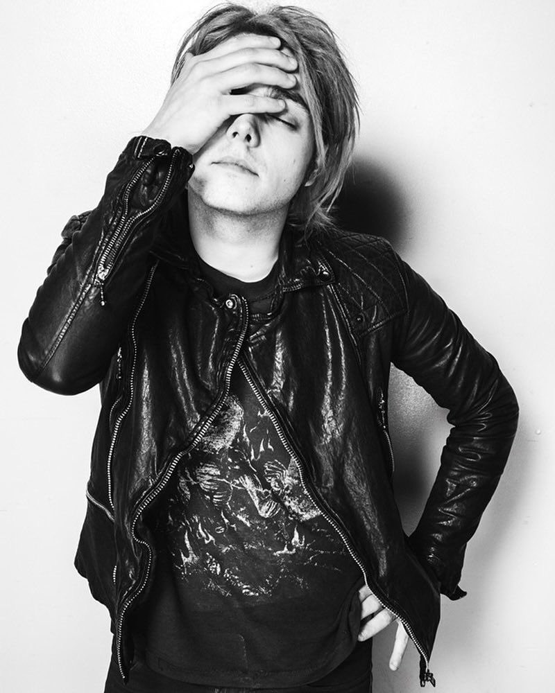 Emo Raviolposting ➡️ IEROWEEN L.A tweet media