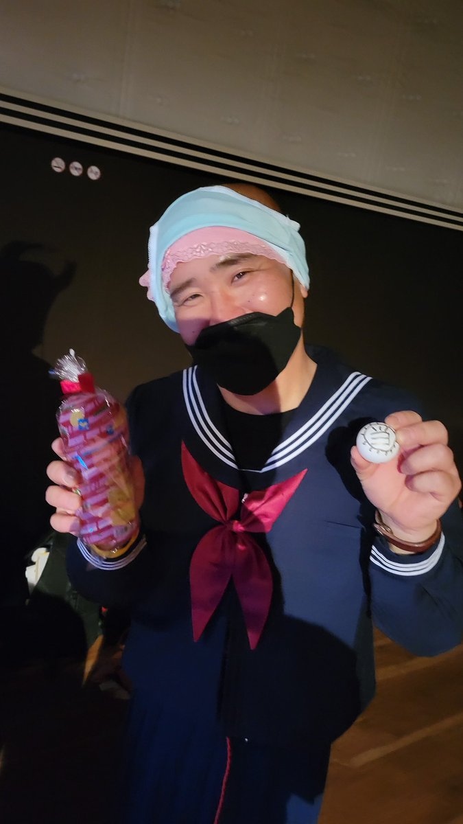 はらこ tweet media